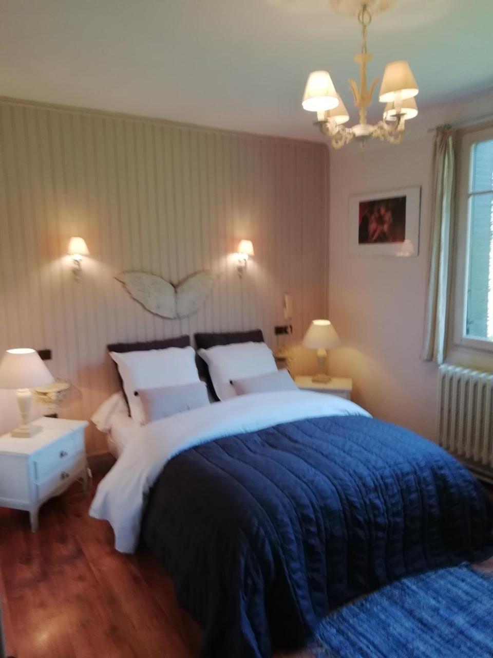 La Mirabelle-Casteil Country House Pensionat Eksteriør billede