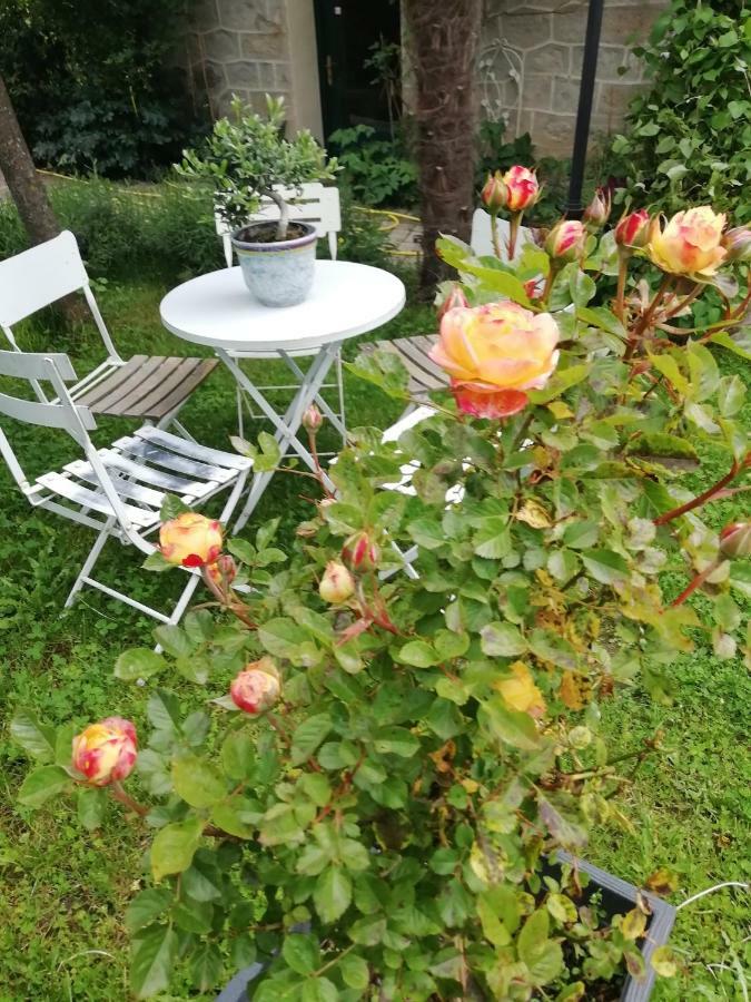 La Mirabelle-Casteil Country House Pensionat Eksteriør billede