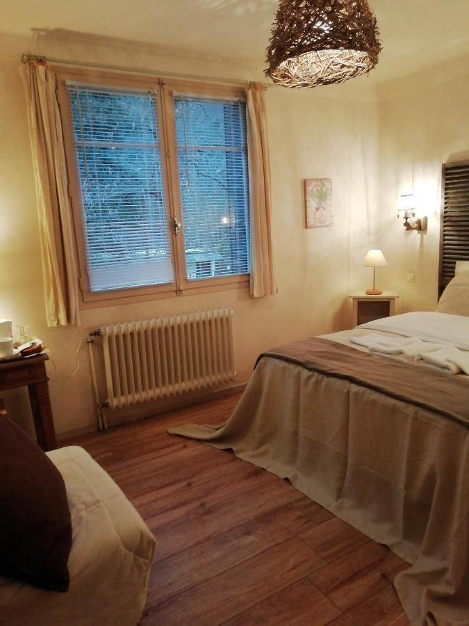 La Mirabelle-Casteil Country House Pensionat Eksteriør billede